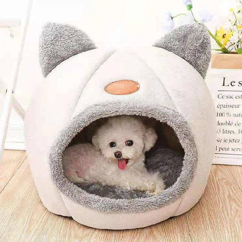 Nova cama para gatos e cães de porte pequeno. Super confortável. Otimo para o Inverno.